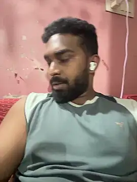 Handsomehunk 4U online show from 12.22.24