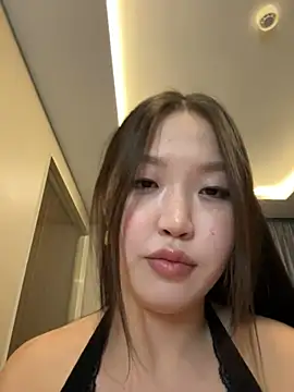 Aiko Yumi online show from 01.03.25