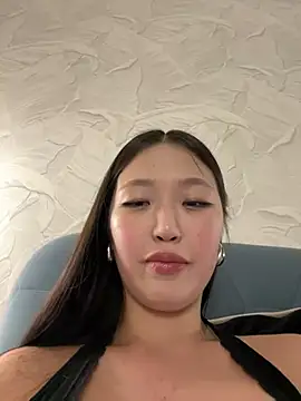 Aiko Yumi online show from 01.31.25