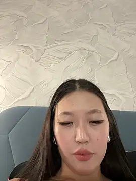 Aiko Yumi online show from 02.24.25