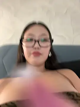 Aiko Yumi online show from 03.03.25