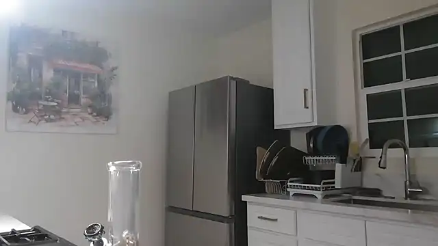 Snapshot of NatalieKneals chatting on 12.04.25 NatalieKneals online show from 12.04.25