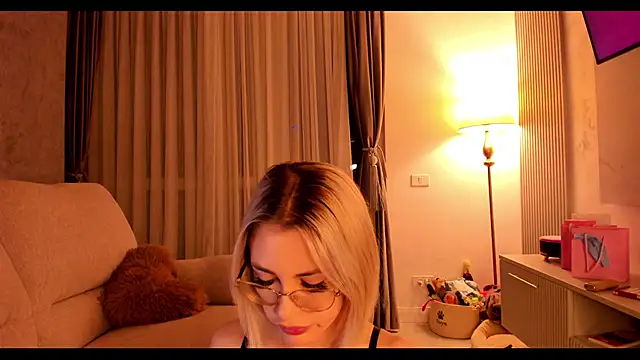 BaayBee   online show from 01.29.25