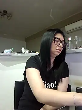 Snapshot of Milf_Abigail chatting on 11.04.25 Milf Abigail online show from 11.04.25