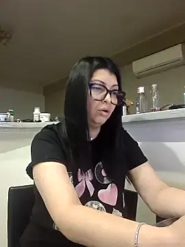 Snapshot of Milf_Abigail chatting on 11.05.25 Milf Abigail online show from 11.05.25