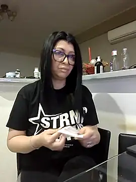 Snapshot of Milf_Abigail chatting on 11.06.25 Milf Abigail online show from 11.06.25