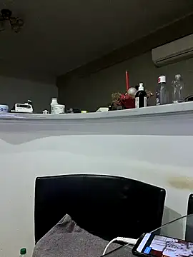 Snapshot of Milf_Abigail chatting on 11.21.25 Milf Abigail online show from 11.21.25