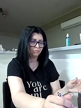Milf Abigail online show from 04.24.26