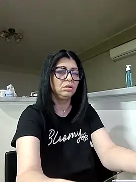 Milf Abigail online show from 04.29.26