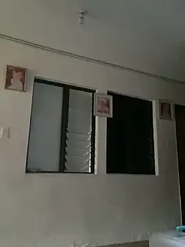 Snapshot of Alicia_ALICIA chatting on 11.17.25 Alicia ALICIA online show from 11.17.25