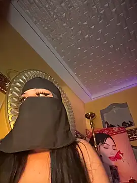 Snapshot of ORLA86 chatting on 11.15.25 ORLA86 online show from 11.15.25