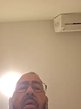 Snapshot of polla_calientes47 chatting on 11.20.25 polla calientes47 online show from 11.20.25