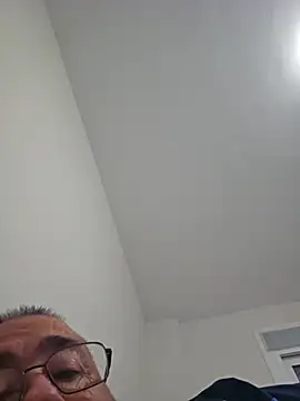 Snapshot of polla_calientes47 chatting on 11.29.25 polla calientes47 online show from 11.29.25