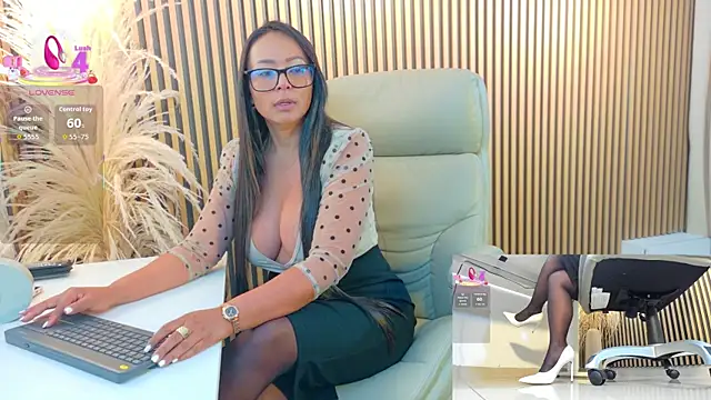 lulu 072 online show from 01.10.26