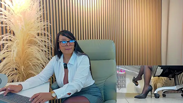 lulu 072 online show from 02.18.26