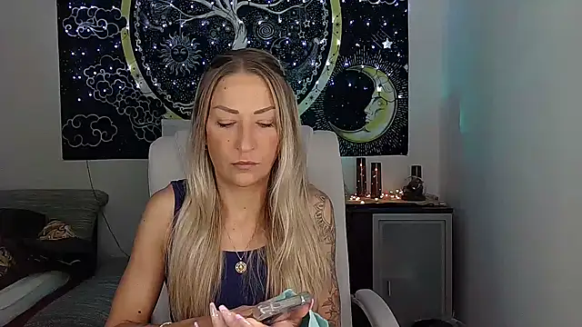 SexxyLiviaa online show from 10.21.25