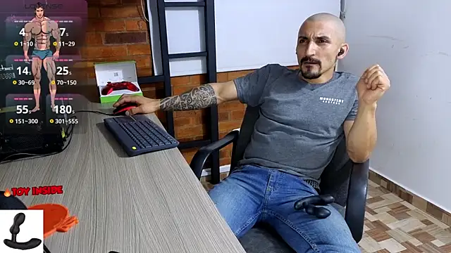 Marck Muscle online show from 12.16.25