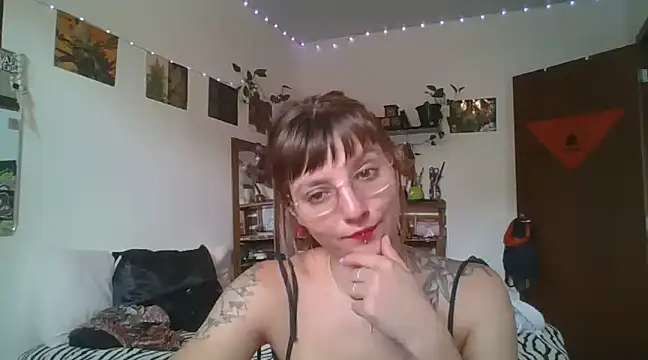 SweetyBabyDemon online show from 12.10.24