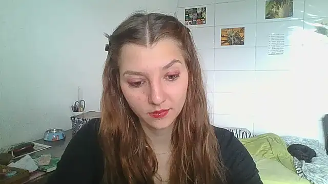 Snapshot of SweetyBabyDemon chatting on 11.08.25 SweetyBabyDemon online show from 11.08.25