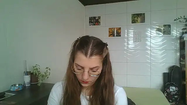 Snapshot of SweetyBabyDemon chatting on 11.09.25 SweetyBabyDemon online show from 11.09.25