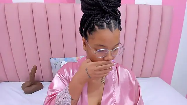 ISABELLA 020 online show from 02.13.25