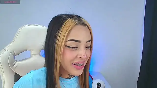 Snapshot of anubis_lion chatting on 04.04.26 anubis lion online show from 04.04.26