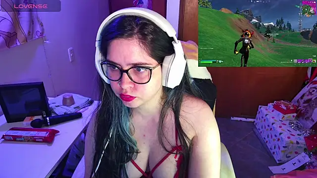 Snapshot of Vallolet_Spencer chatting on 12.15.24 Vallolet Spencer online show from 12.15.24