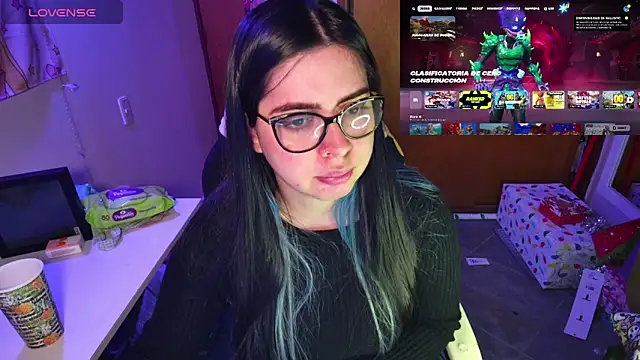 Snapshot of Vallolet_Spencer chatting on 12.23.24 Vallolet Spencer online show from 12.23.24