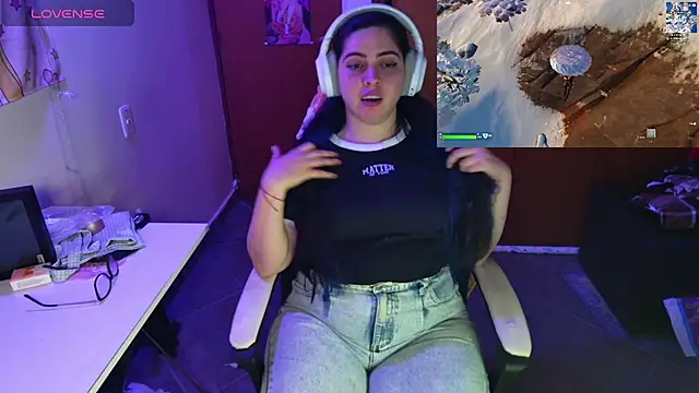 Snapshot of Vallolet_Spencer chatting on 12.31.24 Vallolet Spencer online show from 12.31.24