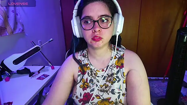 Snapshot of Vallolet_Spencer chatting on 02.19.25 Vallolet Spencer online show from 02.19.25