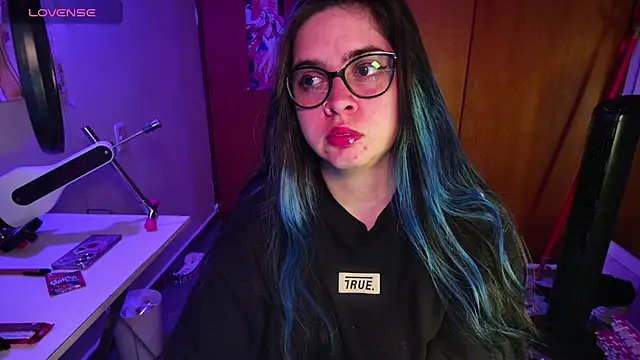 Snapshot of Vallolet_Spencer chatting on 02.21.25 Vallolet Spencer online show from 02.21.25