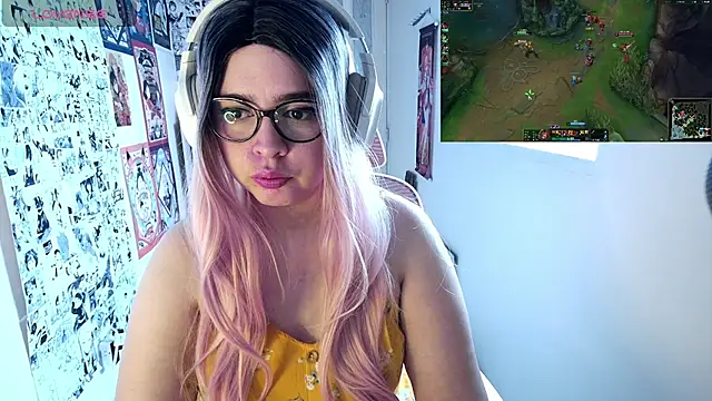 Snapshot of Vallolet_Spencer chatting on 10.19.25 Vallolet Spencer online show from 10.19.25