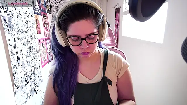 Snapshot of Vallolet_Spencer chatting on 11.05.25 Vallolet Spencer online show from 11.05.25