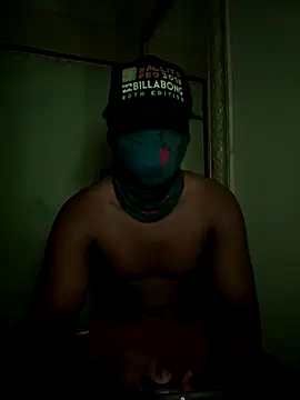 Snapshot of StallionPiper12 chatting on 10.08.25 StallionPiper12 online show from 10.08.25