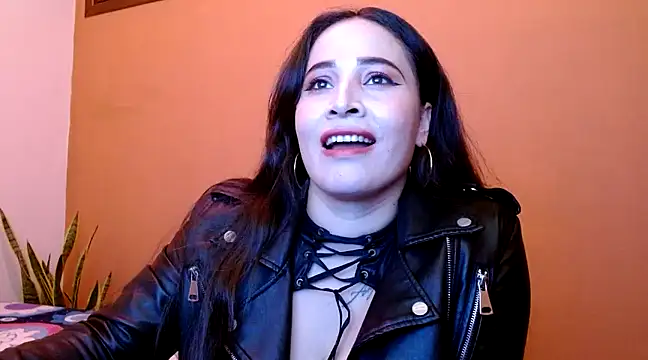Snapshot of nathy_28latex chatting on 02.23.25 nathy 28latex online show from 02.23.25