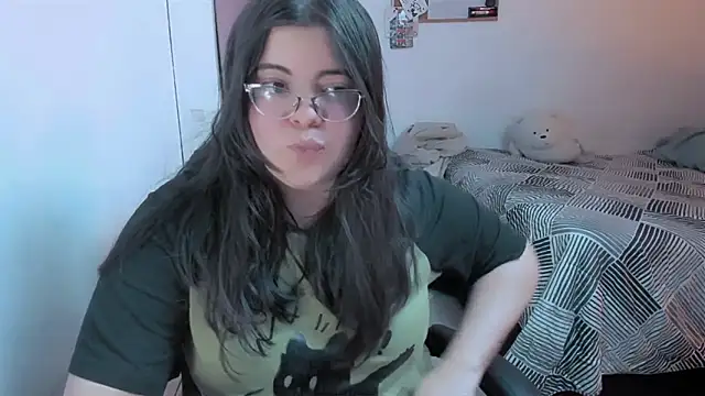 Snapshot of Aria_Fullbuster chatting on 10.27.25 Aria Fullbuster online show from 10.27.25