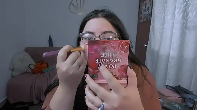 Snapshot of Aria_Fullbuster chatting on 12.17.25 Aria Fullbuster online show from 12.17.25