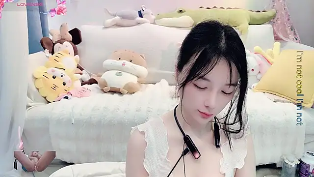 Snapshot of AKiKi711 chatting on 03.09.25 AKiKi711 online show from 03.09.25