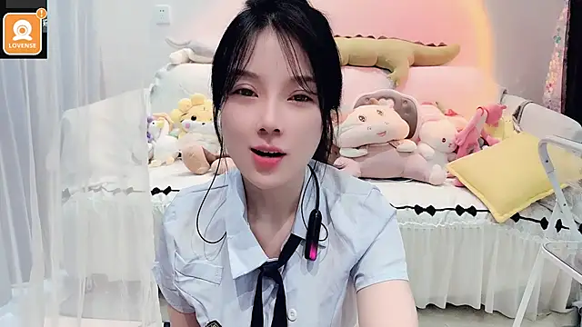 Snapshot of AKiKi711 chatting on 09.12.25 AKiKi711 online show from 09.12.25