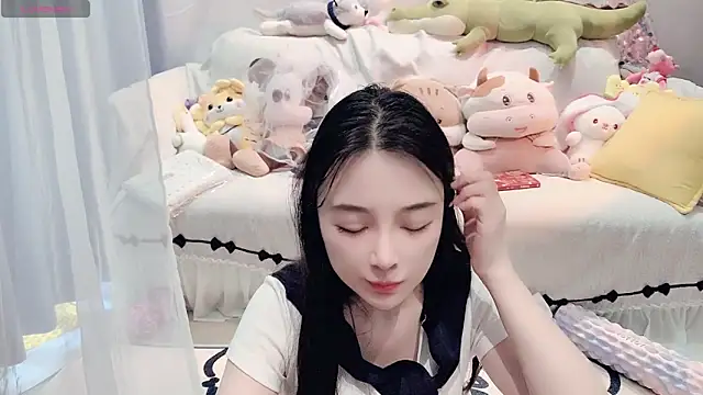 AKiKi711 online show from 04.23.26