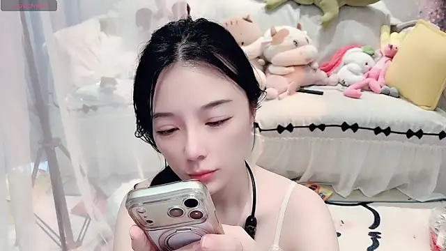 AKiKi711 online show from 06.17.26