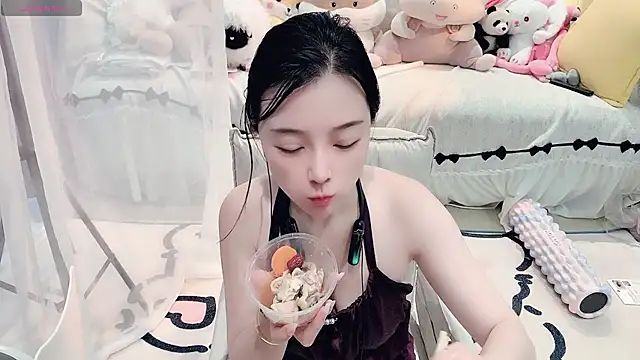 AKiKi711 online show from 07.07.26