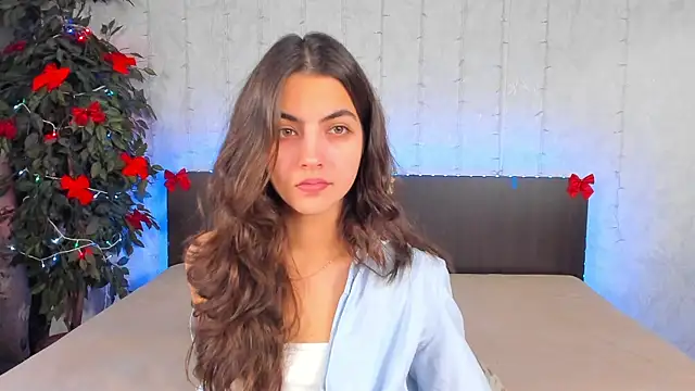 Milana Crystal  online show from 12.30.24