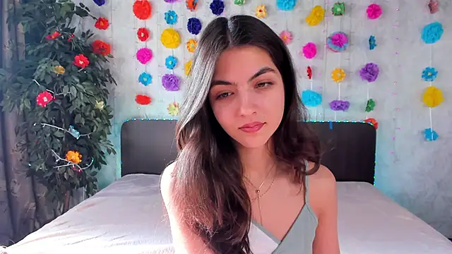 Milana Crystal  online show from 03.11.25