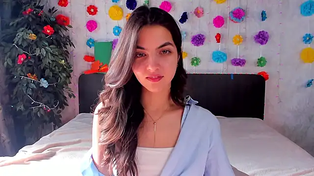 Milana Crystal  online show from 03.18.25