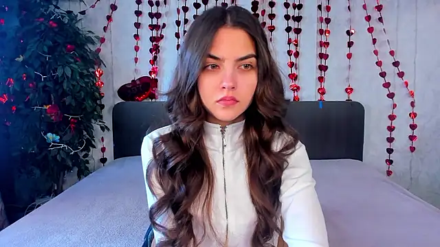 Milana Crystal  online show from 02.22.26