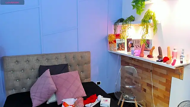 Georgina-coule online show from 12.26.24