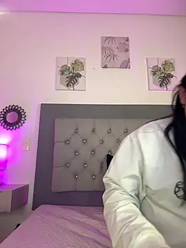 Kylie2211 online show from 03.18.25