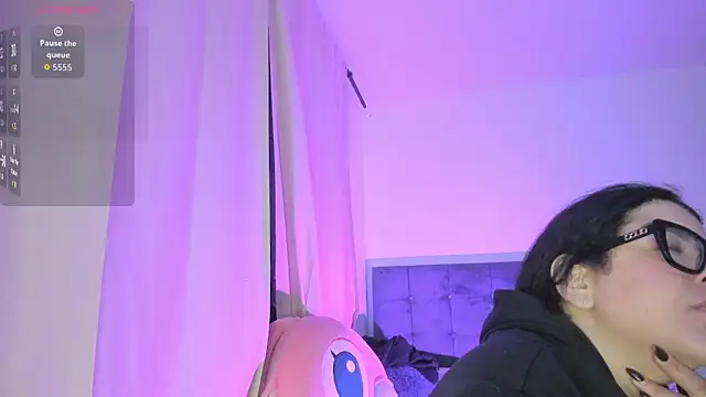 Kylie2211 online show from 06.11.26