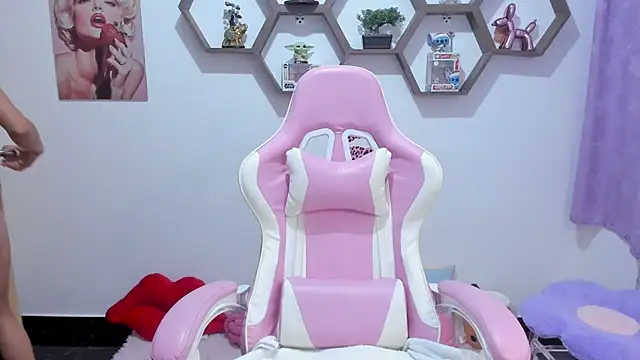 SharonSander online show from 11.25.25